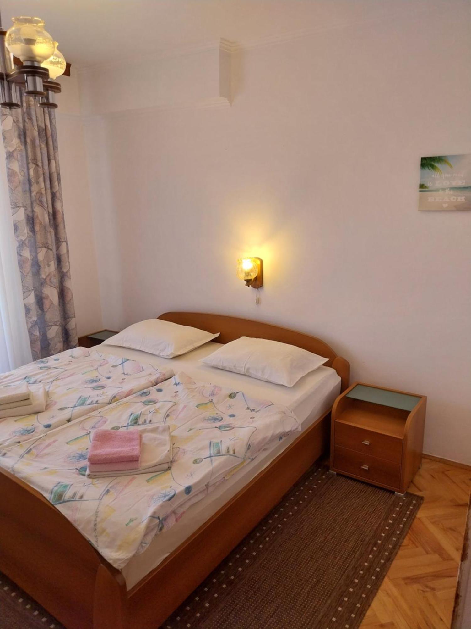 Ljubica Apartments And Rooms Supetarska Draga Kültér fotó